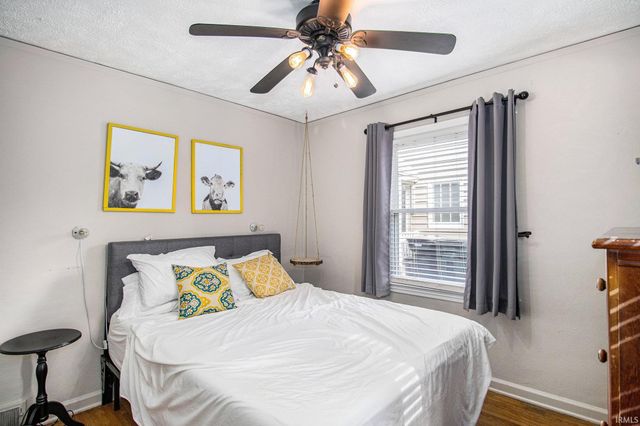 1422 Mckinley Avenue, South Bend, IN 46617