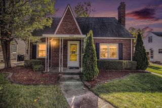 1422 Mckinley Avenue, South Bend, IN 46617