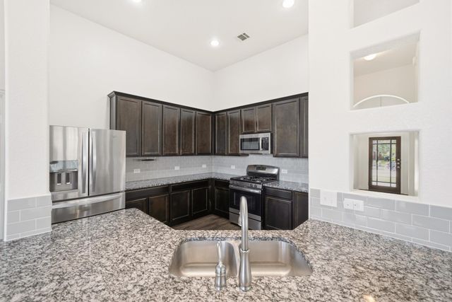 116 Salt Fork DR, Liberty Hill, TX 78642