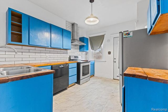 3327 Virginia Park Street, Detroit, MI 48206