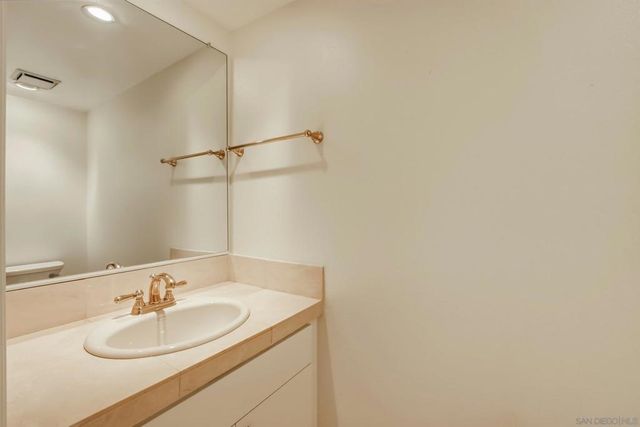 3964 Richmond, San Diego, CA 92103
