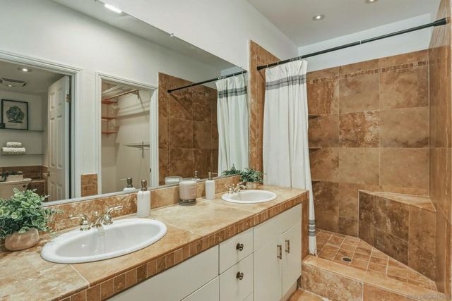 3964 Richmond, San Diego, CA 92103