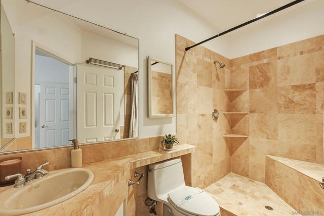 3964 Richmond, San Diego, CA 92103
