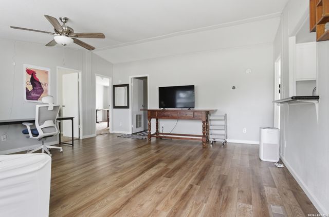 1105 WALNUT ST, Jourdanton, TX 78026