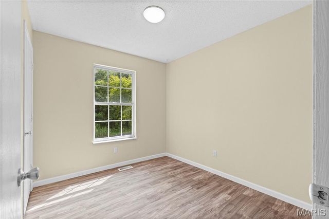 907 Guenzler Drive, Imperial, MO 63052