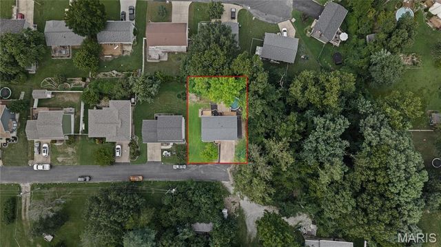 907 Guenzler Drive, Imperial, MO 63052