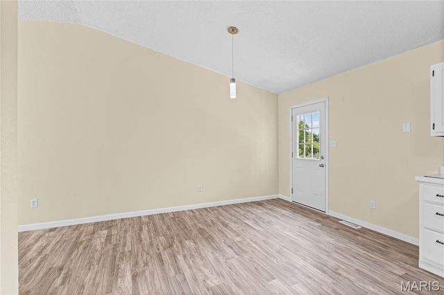 907 Guenzler Drive, Imperial, MO 63052