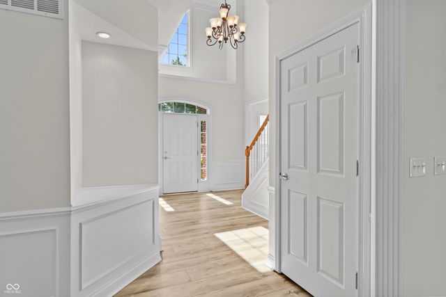 12558 Talon Crest Drive, Fishers, IN 46037