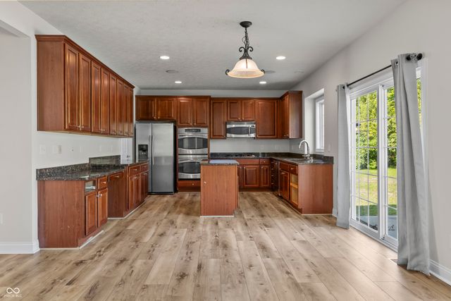 12558 Talon Crest Drive, Fishers, IN 46037