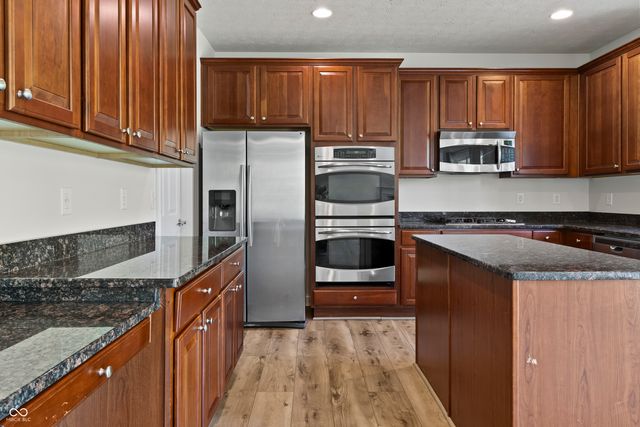 12558 Talon Crest Drive, Fishers, IN 46037