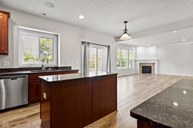 12558 Talon Crest Drive, Fishers, IN 46037