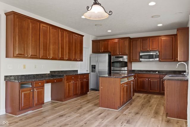 12558 Talon Crest Drive, Fishers, IN 46037