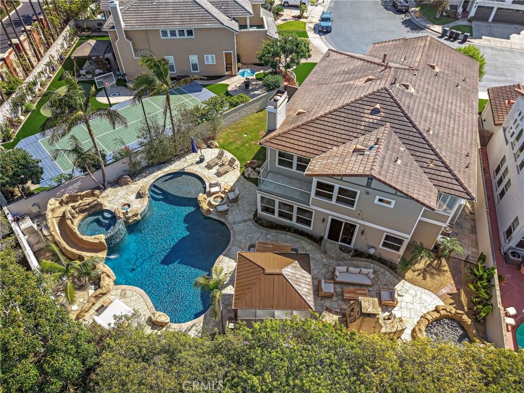 6403 Royal Grove, Huntington Beach, CA 92648 — exterior