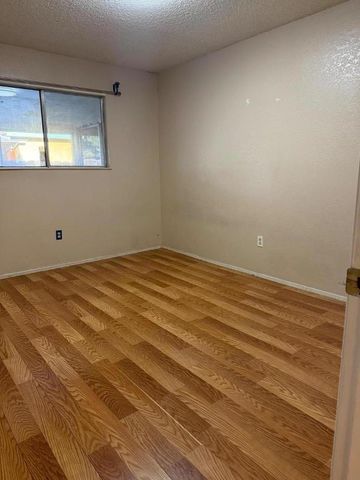 1133 Topaz Drive, Manteca, CA 95336