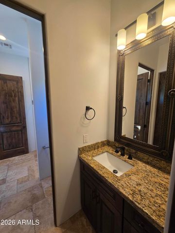 1110 W CREEK CANYON Road, Phoenix, AZ 85086