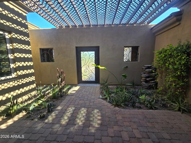 1110 W CREEK CANYON Road, Phoenix, AZ 85086