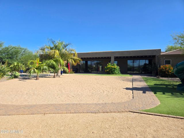 1110 W CREEK CANYON Road, Phoenix, AZ 85086