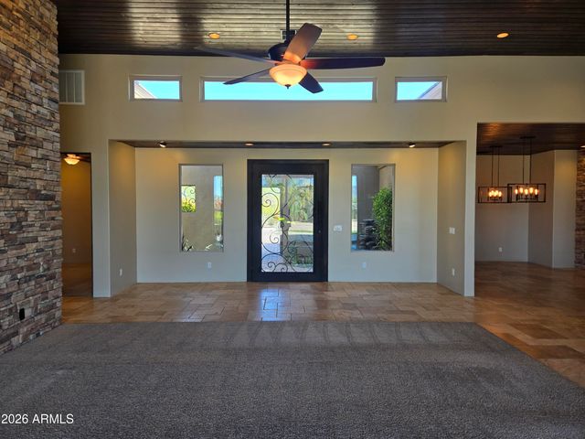 1110 W CREEK CANYON Road, Phoenix, AZ 85086