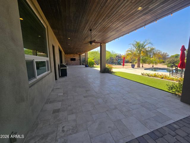 1110 W CREEK CANYON Road, Phoenix, AZ 85086