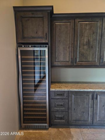 1110 W CREEK CANYON Road, Phoenix, AZ 85086