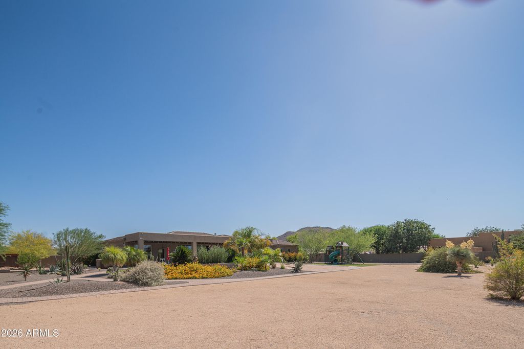 Image 73 of property listing at 1110 W CREEK CANYON Road, Phoenix, AZ 85086