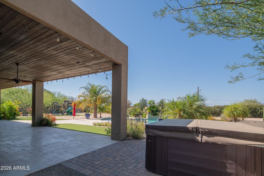 Image 77 of property listing at 1110 W CREEK CANYON Road, Phoenix, AZ 85086