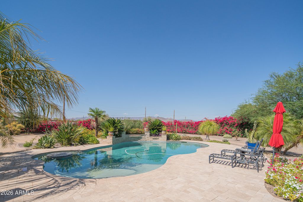 Image 80 of property listing at 1110 W CREEK CANYON Road, Phoenix, AZ 85086