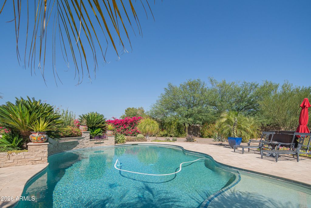 Image 81 of property listing at 1110 W CREEK CANYON Road, Phoenix, AZ 85086