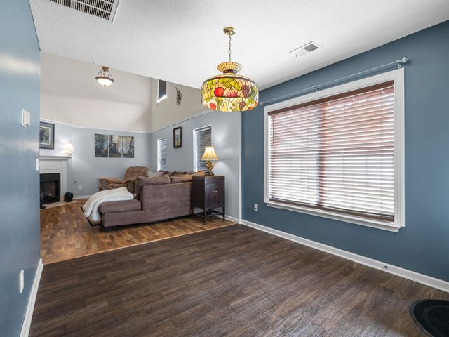 10 Clematis Drive, Taylors, SC 29687