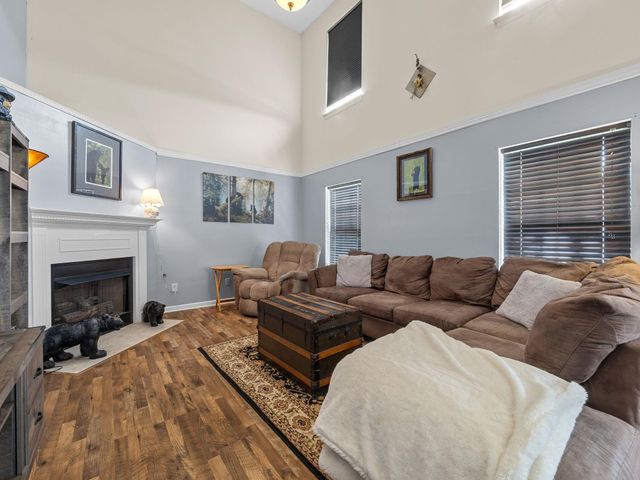 10 Clematis Drive, Taylors, SC 29687