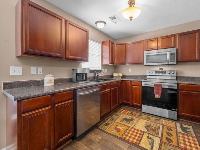 10 Clematis Drive, Taylors, SC 29687