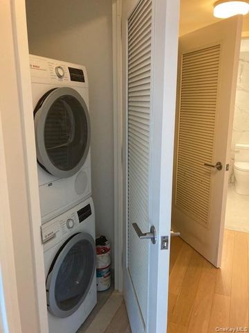138-35 39th Avenue 4K, Flushing, NY 11354