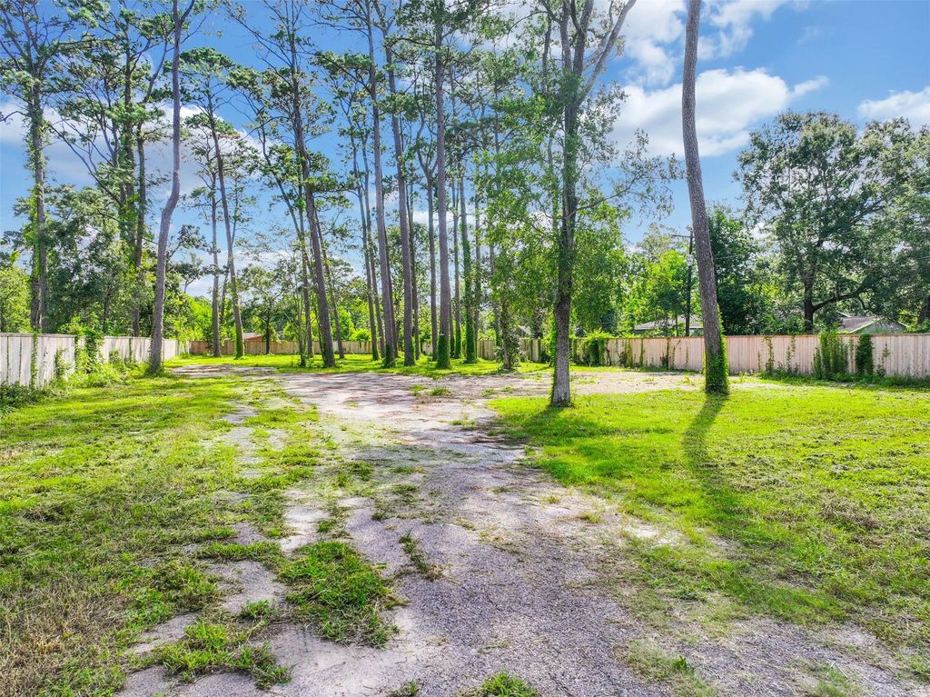 3219 Oak Drive, Dickinson, TX 77539