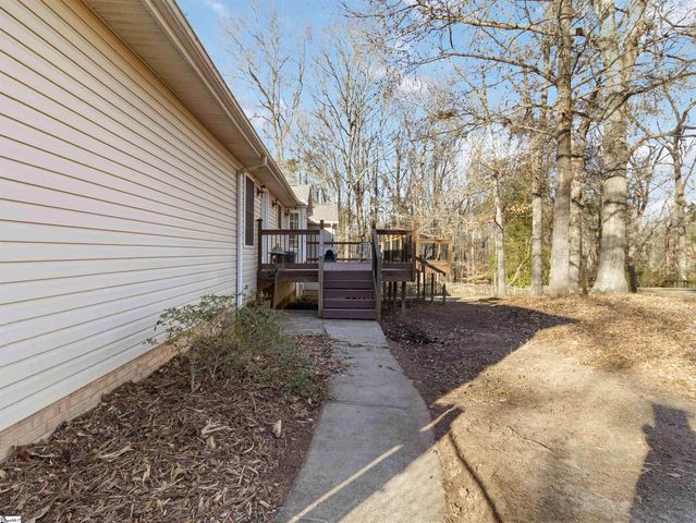 182 New Harrison Bridge Road, Simpsonville, SC 29680