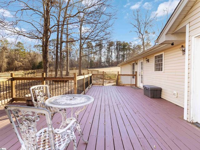 182 New Harrison Bridge Road, Simpsonville, SC 29680