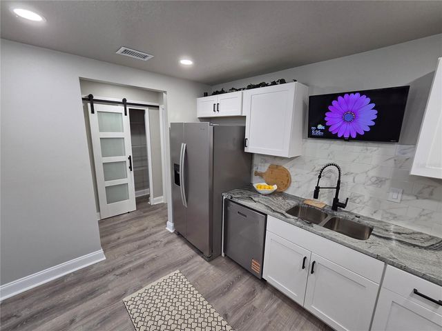 1106 VALENCIA ROAD, Plant City, FL 33563