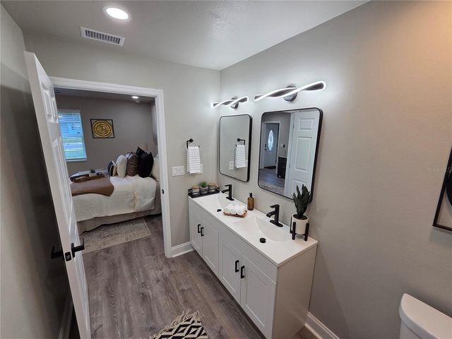 1106 VALENCIA ROAD, Plant City, FL 33563