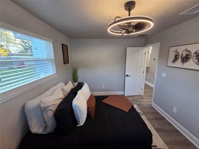 1106 VALENCIA ROAD, Plant City, FL 33563