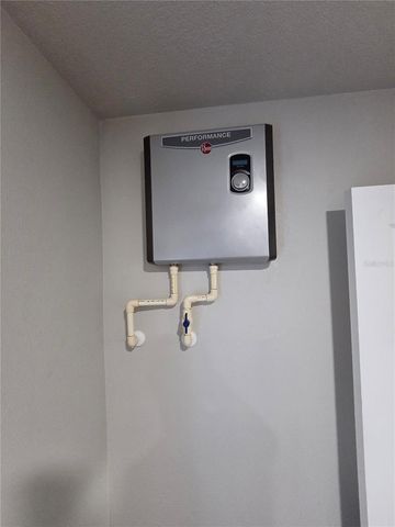 1106 VALENCIA ROAD, Plant City, FL 33563