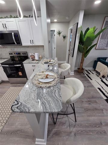 1106 VALENCIA ROAD, Plant City, FL 33563