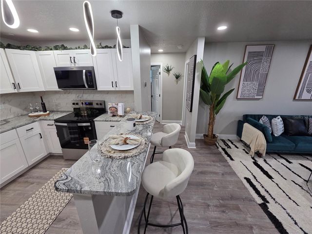 1106 VALENCIA ROAD, Plant City, FL 33563