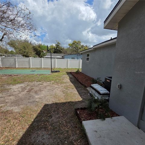 1106 VALENCIA ROAD, Plant City, FL 33563