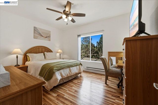 2423 Creekside Ct, Hayward, CA 94542