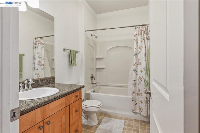 2423 Creekside Ct, Hayward, CA 94542