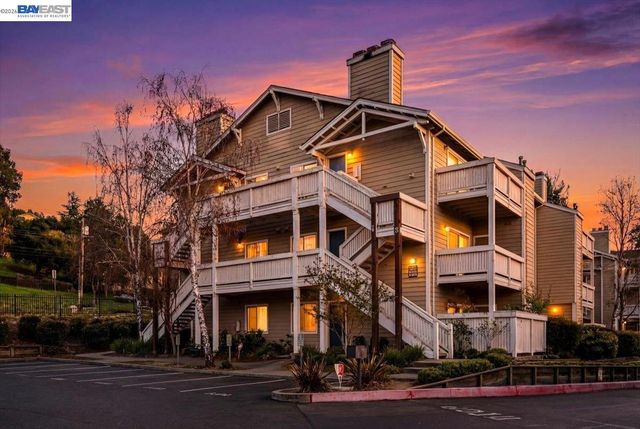 2423 Creekside Ct, Hayward, CA 94542