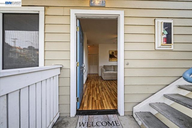 2423 Creekside Ct, Hayward, CA 94542