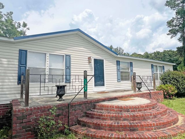 1156 Wa Gamble Road, Manning, SC 29102