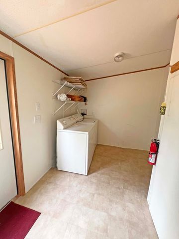 1156 Wa Gamble Road, Manning, SC 29102