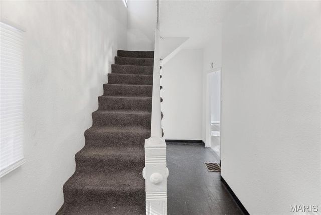 550 N 30th Street, East St Louis, IL 62205