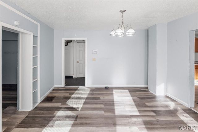 550 N 30th Street, East St Louis, IL 62205